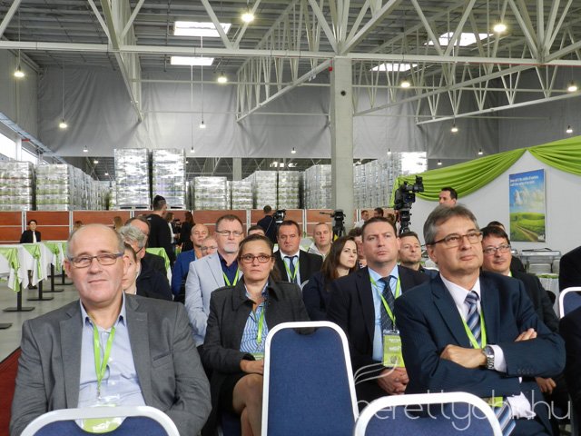 Tama raktárcsarnok átadó ünnepség 38